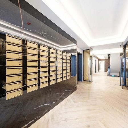 Brand New Luxury Apartment In The Heart Of Brassó Kültér fotó
