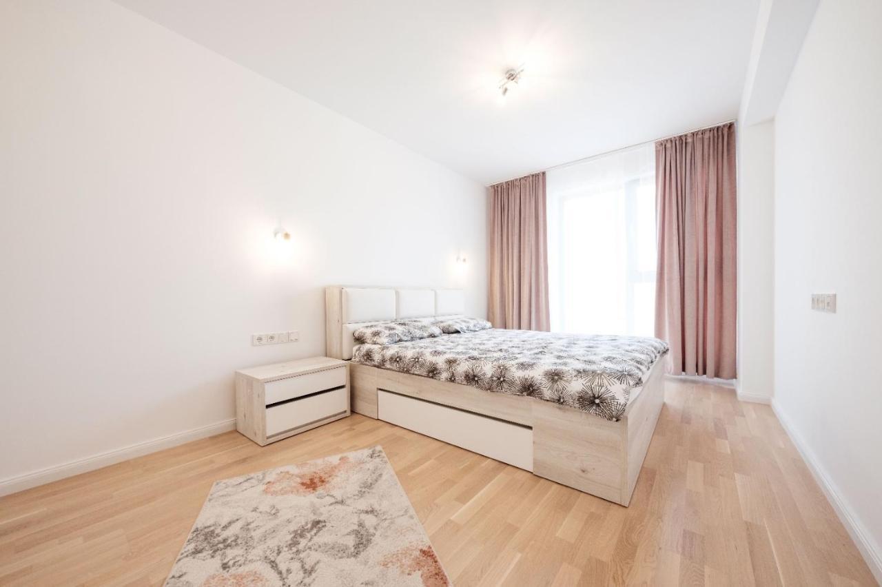 Brand New Luxury Apartment In The Heart Of Brassó Kültér fotó